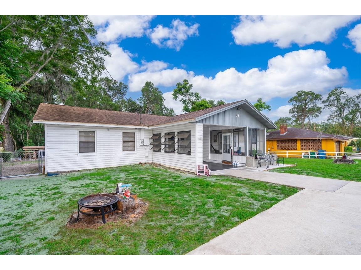 318 E Beresford Avenue Deland FL 32724 O6108501 image1