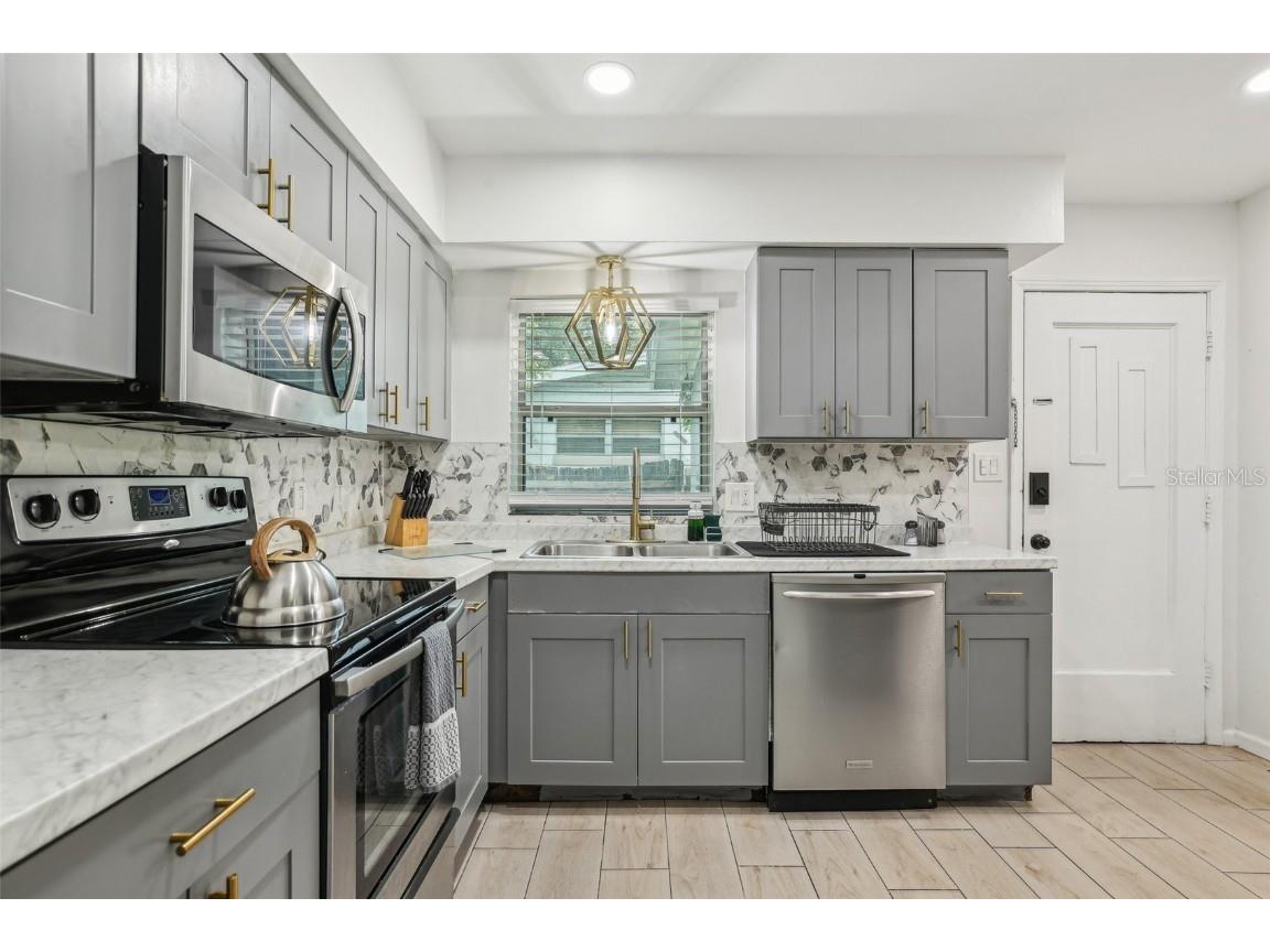 318 E Jersey Street Orlando FL 32806 O6306257 image18