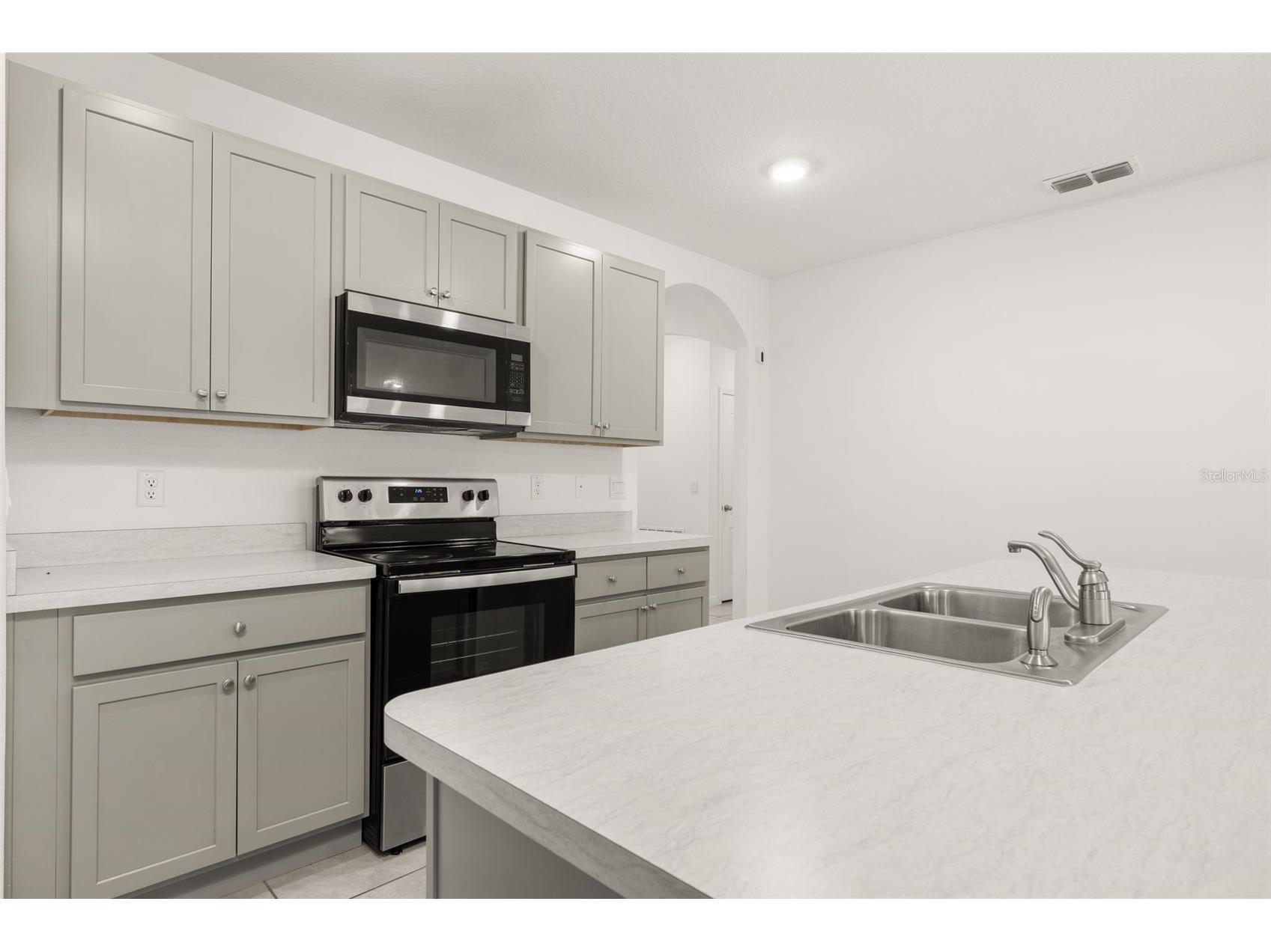 318 Montgomery Court Kissimmee FL 34758 S5145403 image9