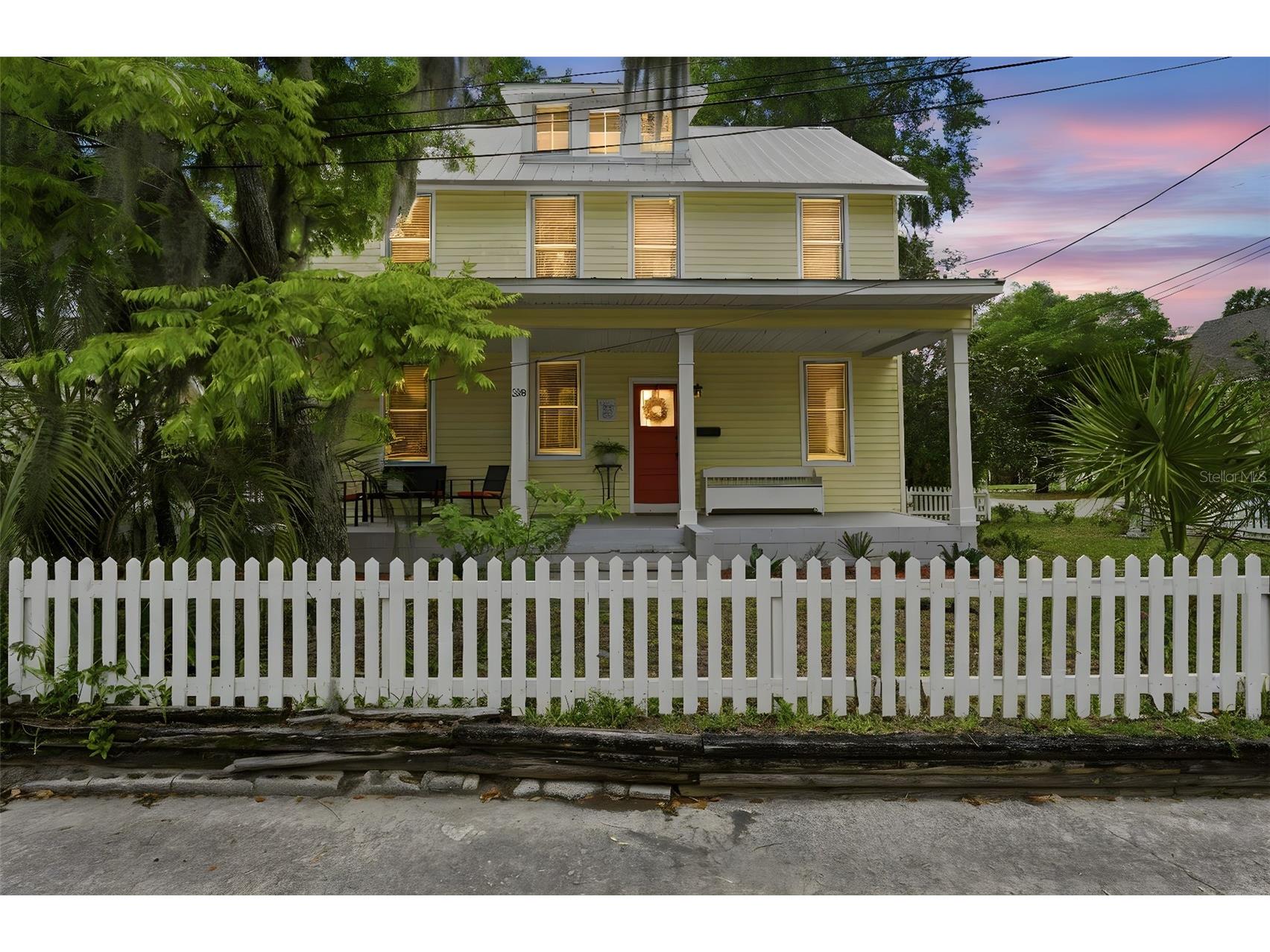 318 N Colonial Court Deland FL 32720 V4948388 image1