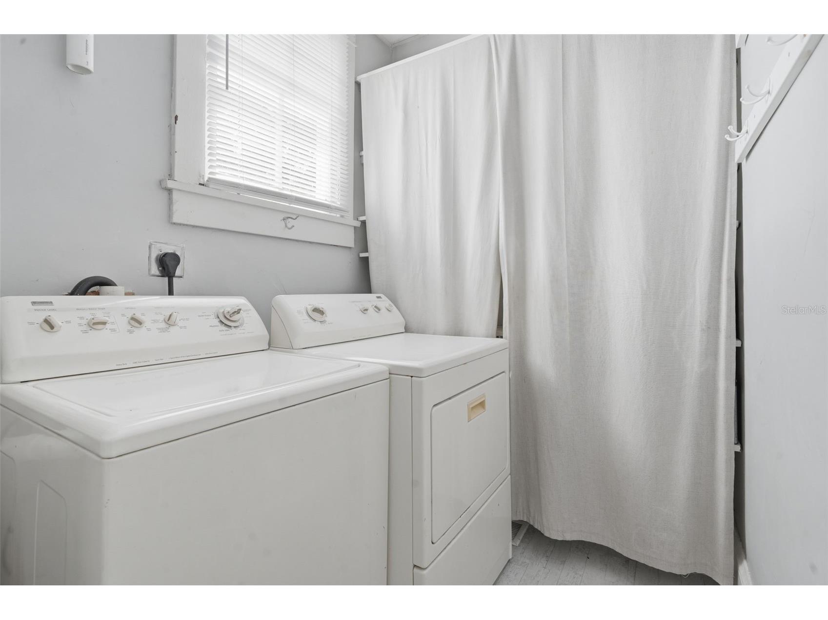 318 N Colonial Court Deland FL 32720 V4948388 image11