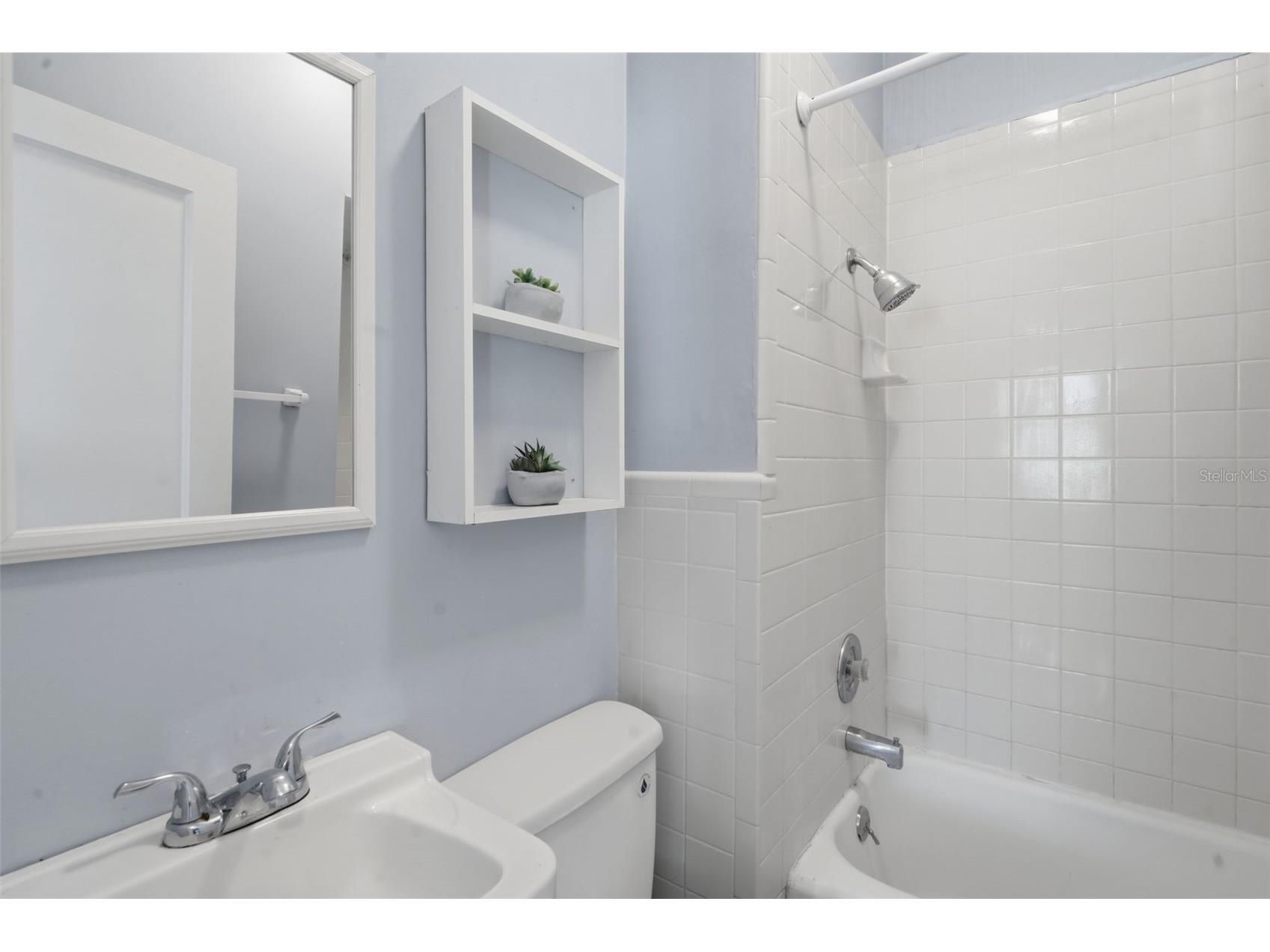 318 N Colonial Court Deland FL 32720 V4948388 image14