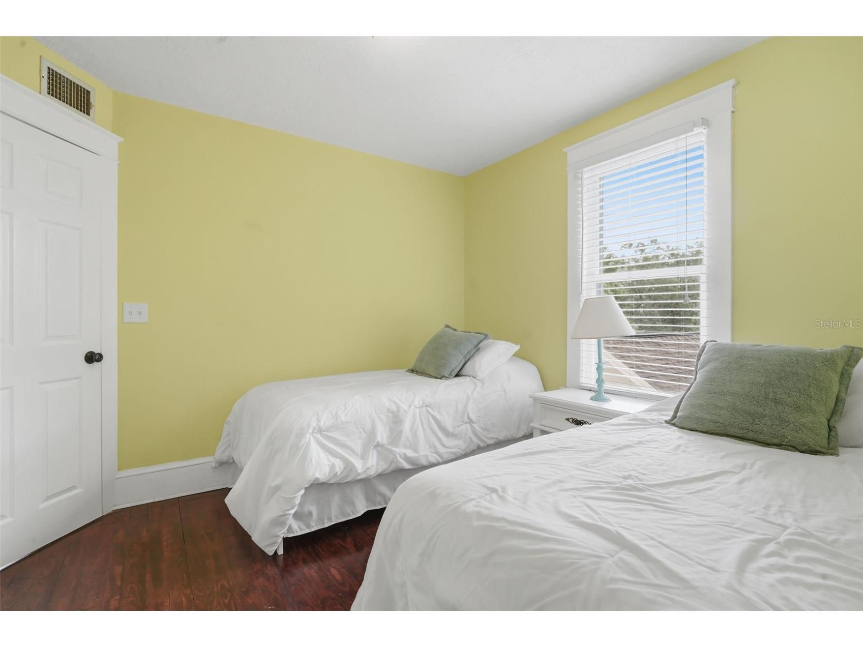 318 N Colonial Court Deland FL 32720 V4948388 image19