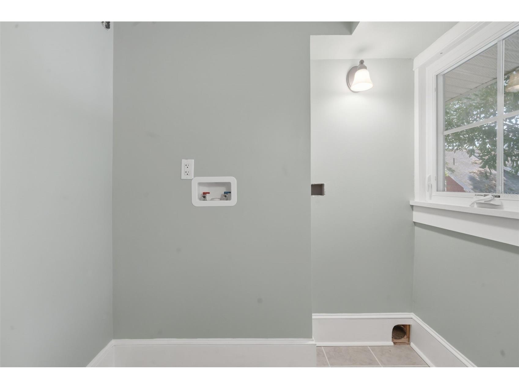 318 N Colonial Court Deland FL 32720 V4948388 image21