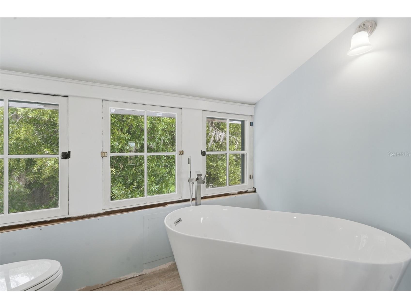 318 N Colonial Court Deland FL 32720 V4948388 image29