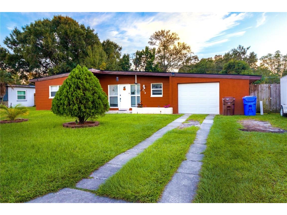 318 Poinciana Circle Kissimmee FL 34744 O6150174 image1