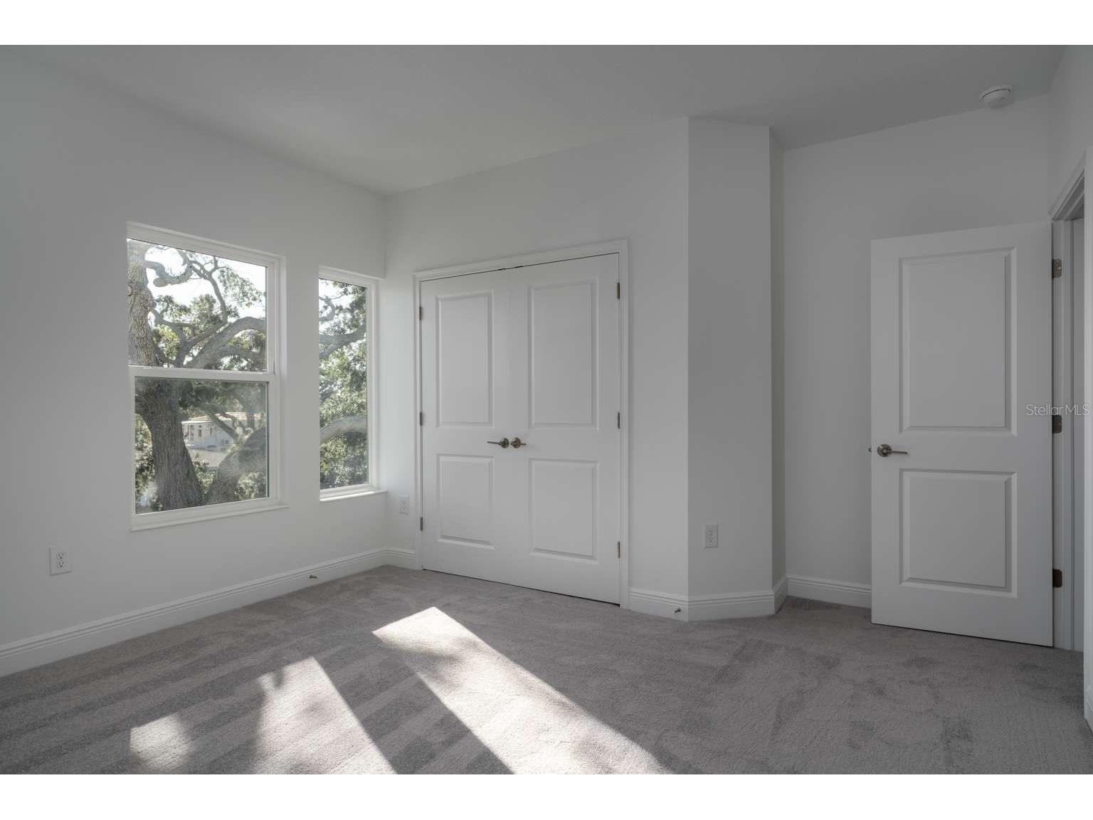 318 Rafael Boulevard NE Saint Petersburg FL 33704 TB8488679 image27