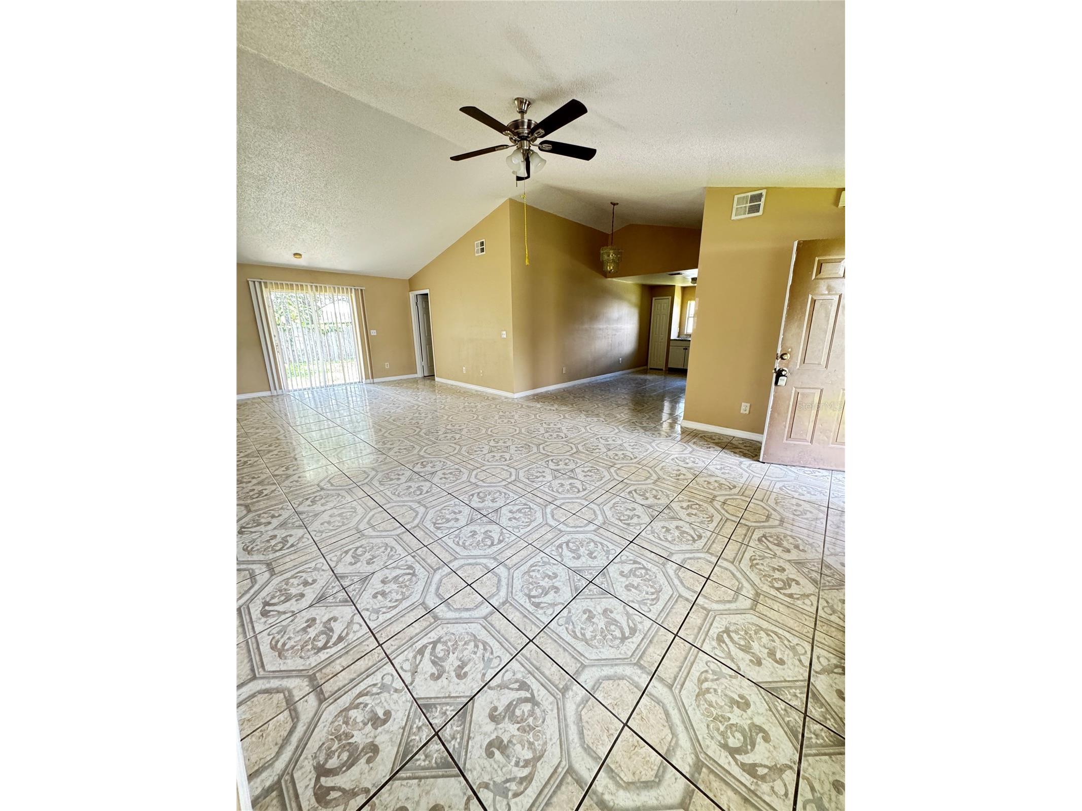 318 Ronnie Circle Orlando FL 32811 G5115511 image3
