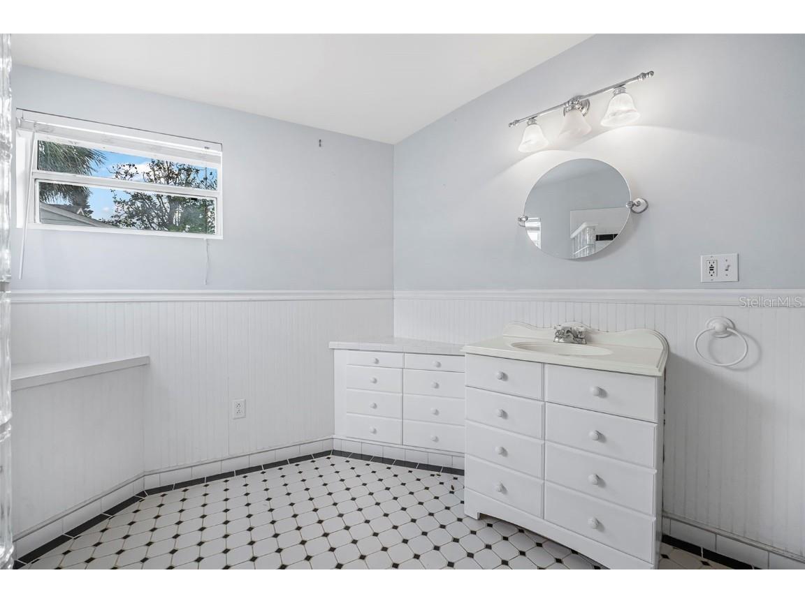 318 Vermont Avenue Daytona Beach FL 32118 FC305829 image28