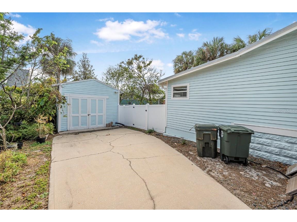 318 Vermont Avenue Daytona Beach FL 32118 FC305829 image36