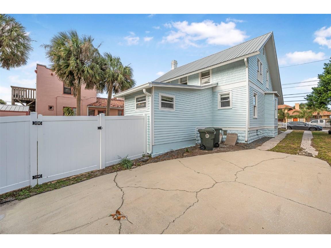 318 Vermont Avenue Daytona Beach FL 32118 FC305829 image37