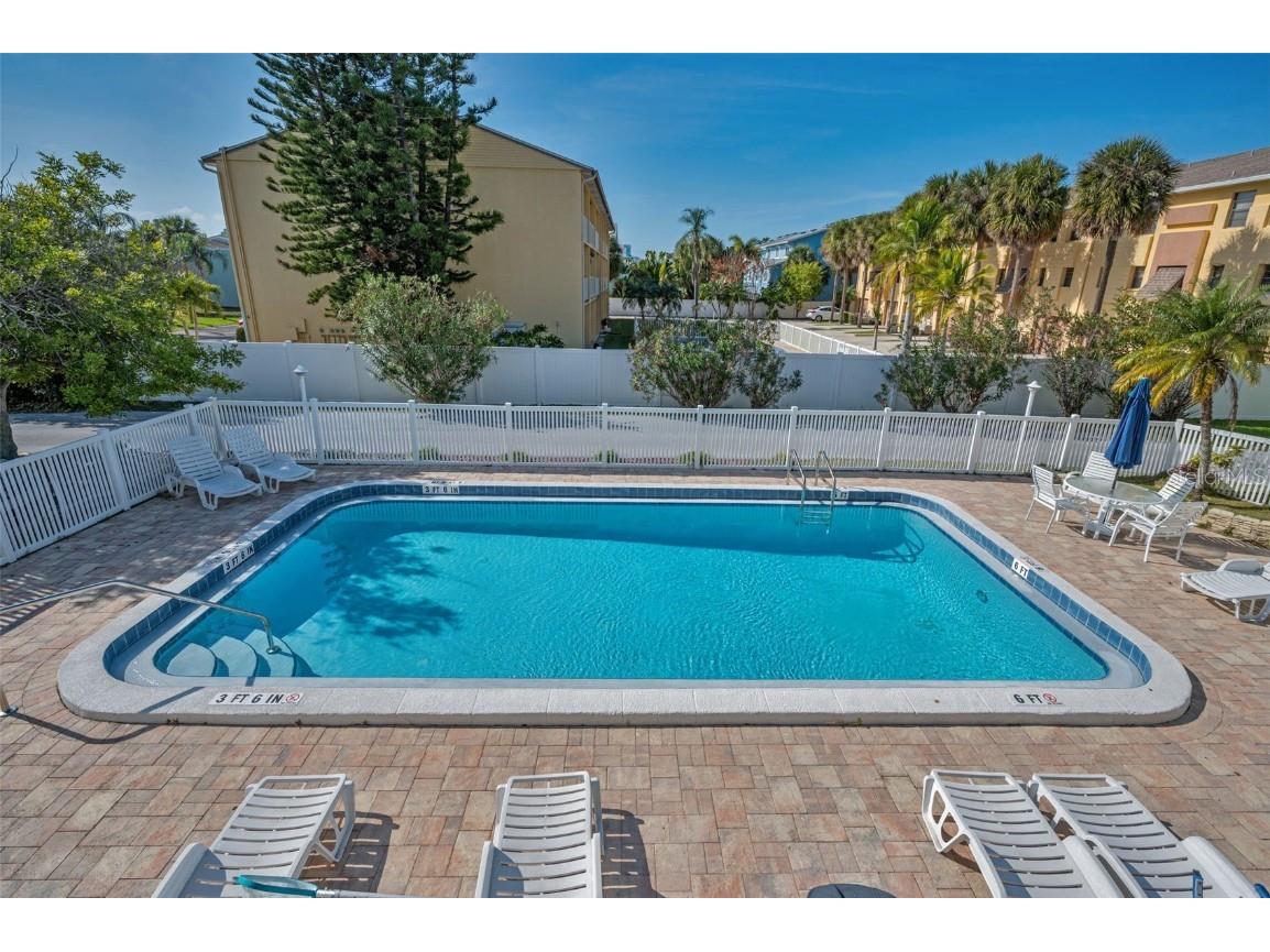 318 Windrush Boulevard #10 Indian Rocks Beach FL 33785 - INTRACOASTAL WATERWAY TB8461723 image33