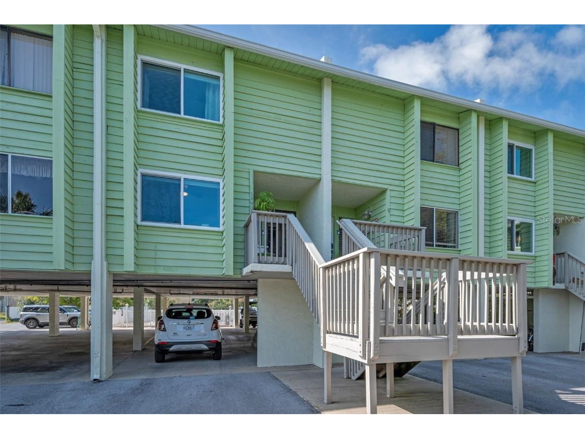 318 Windrush Boulevard #10 Indian Rocks Beach FL 33785 - INTRACOASTAL WATERWAY TB8461723 image6