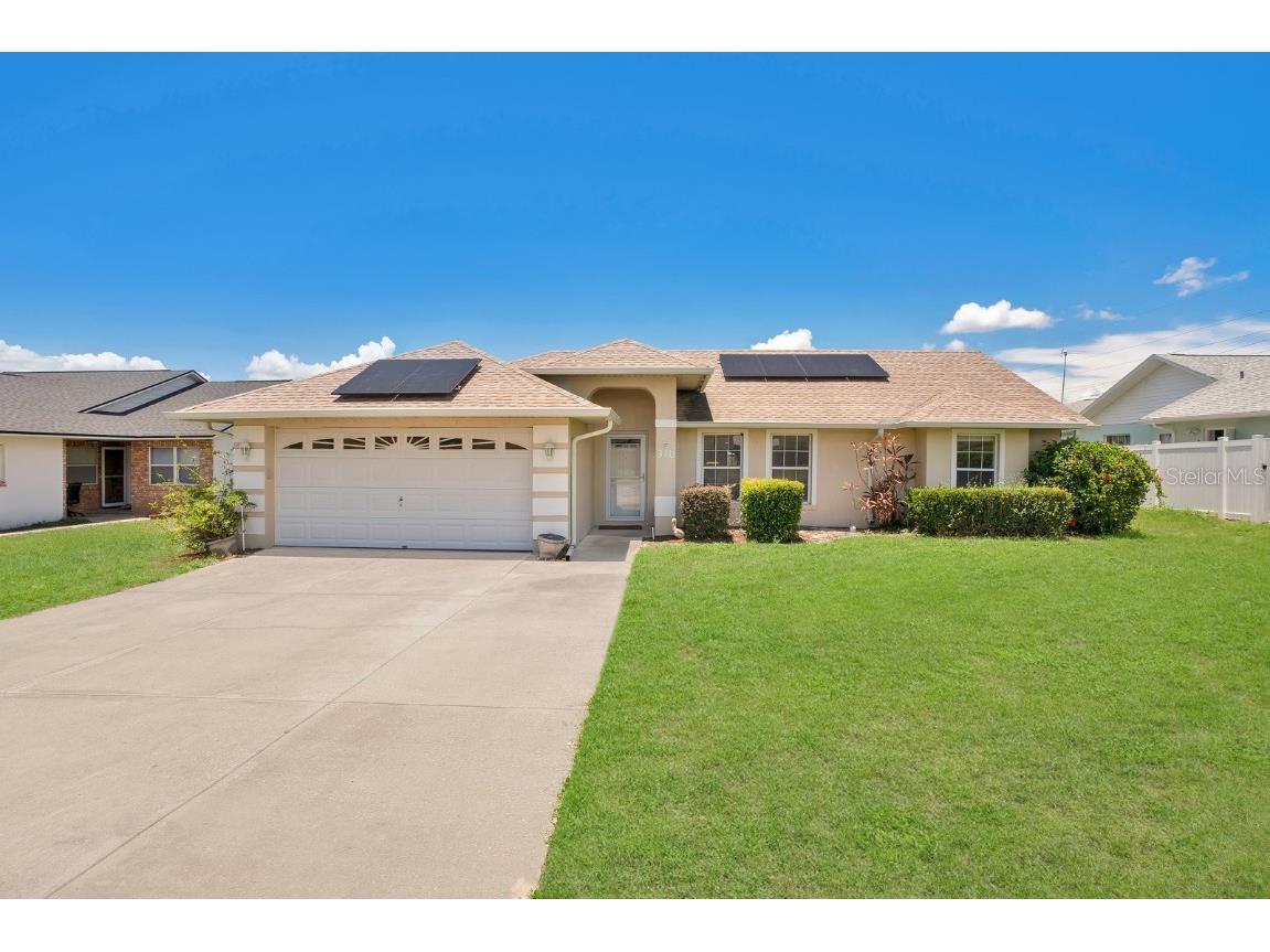 318 Woodview Drive Tavares FL 32778 O6220582 image1