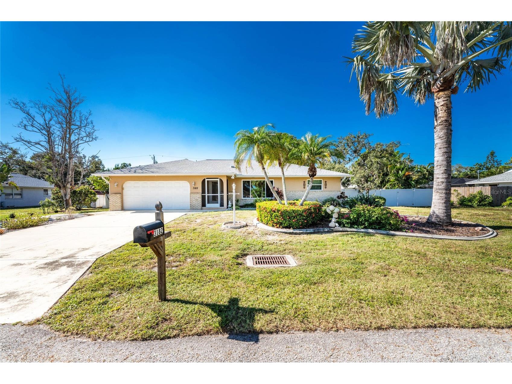 3182 Chestnut Road Venice FL 34293 D6146211 image1