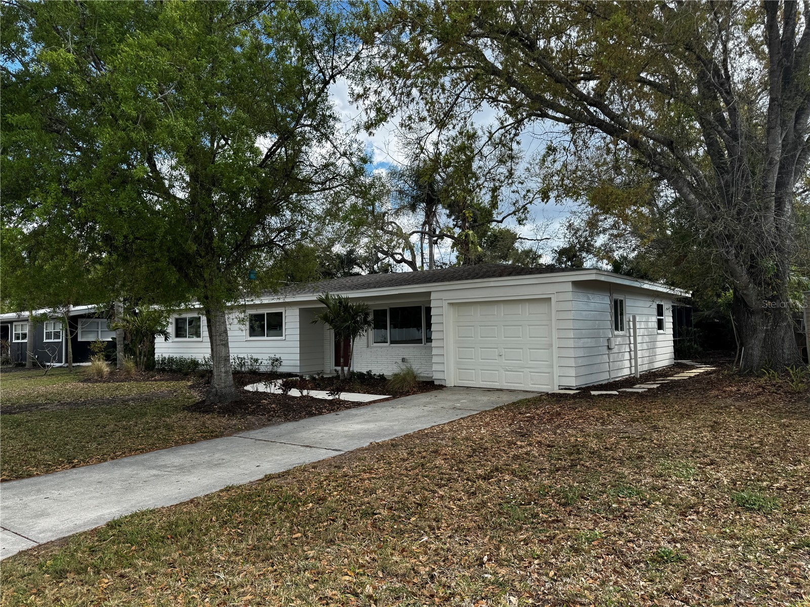 3182 Hatton Street Sarasota FL 34237 A4684851 image2