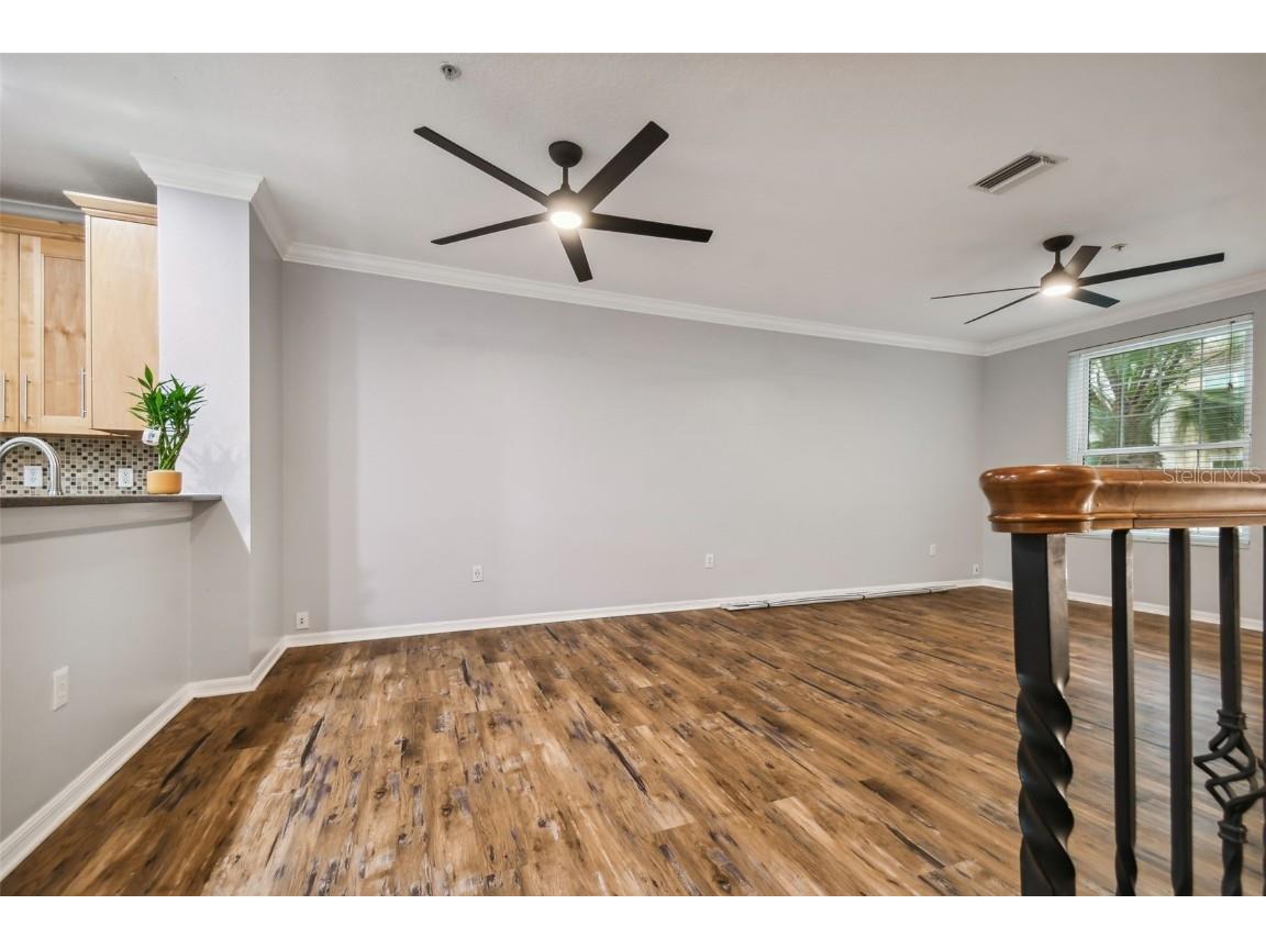 3183 Bayshore Oaks Drive Tampa FL 33611 TB8442717 image10