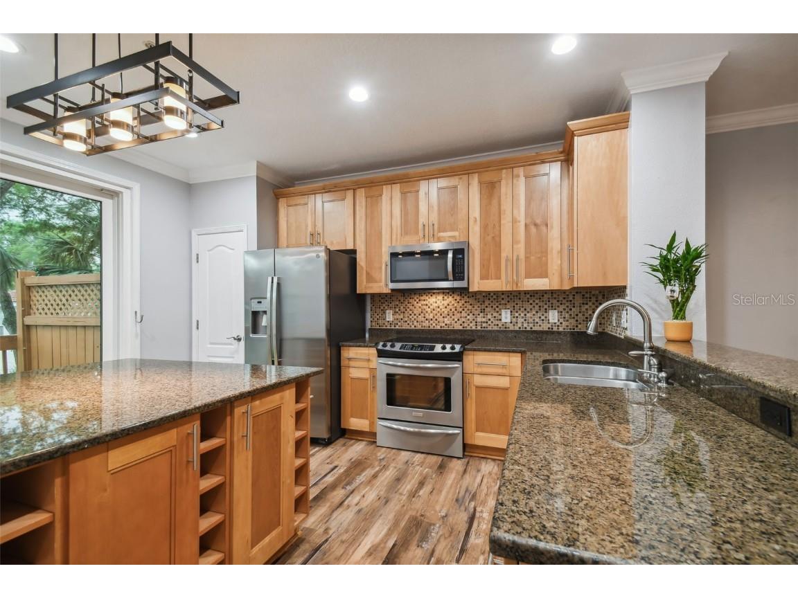 3183 Bayshore Oaks Drive Tampa FL 33611 TB8442717 image14