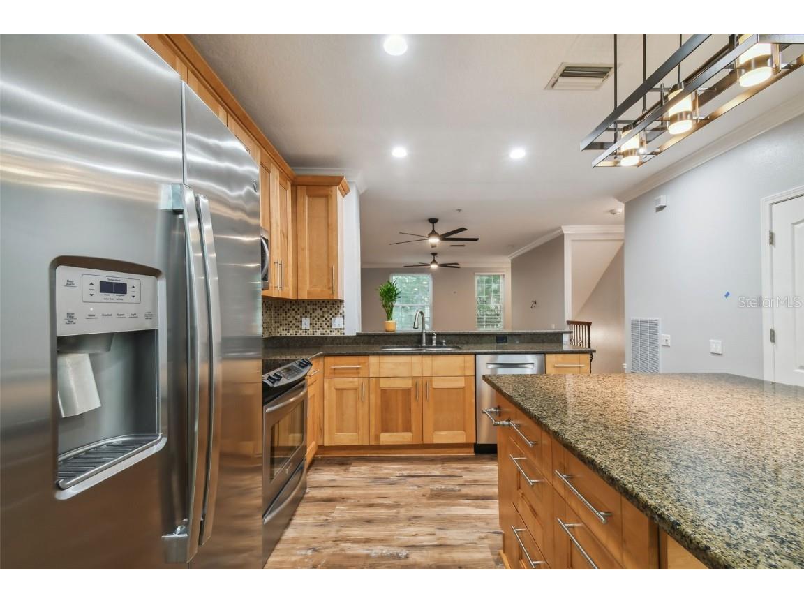 3183 Bayshore Oaks Drive Tampa FL 33611 TB8442717 image16