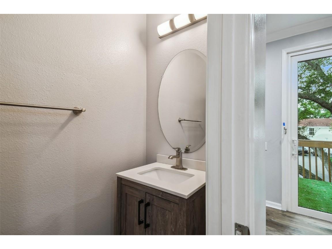 3183 Bayshore Oaks Drive Tampa FL 33611 TB8442717 image26