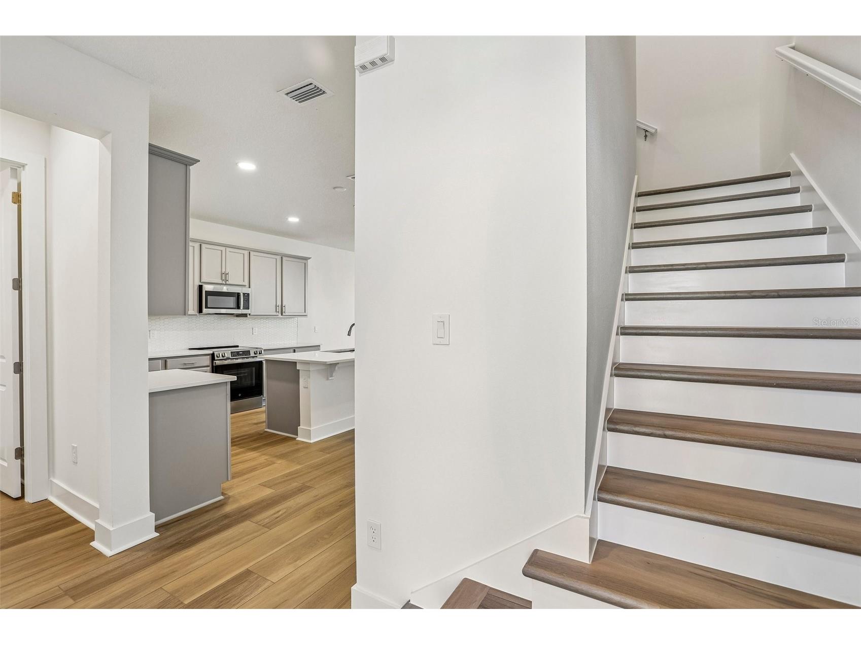 31850 Clover Fin Court Wesley Chapel FL 33545 TB8499365 image13