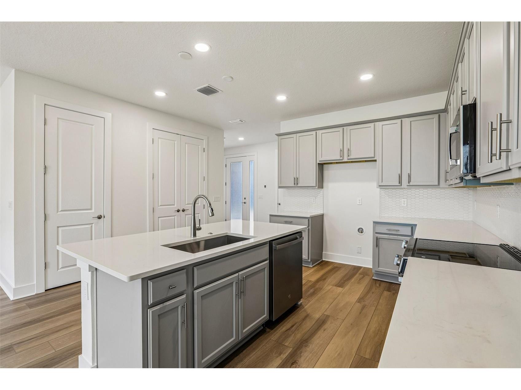 31850 Clover Fin Court Wesley Chapel FL 33545 TB8499365 image7