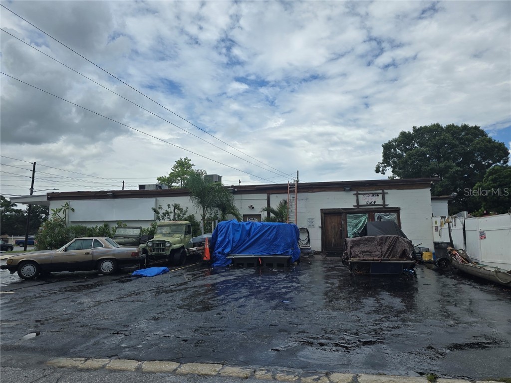 3186 62nd Avenue N Saint Petersburg FL 33702 TB8407818 image2