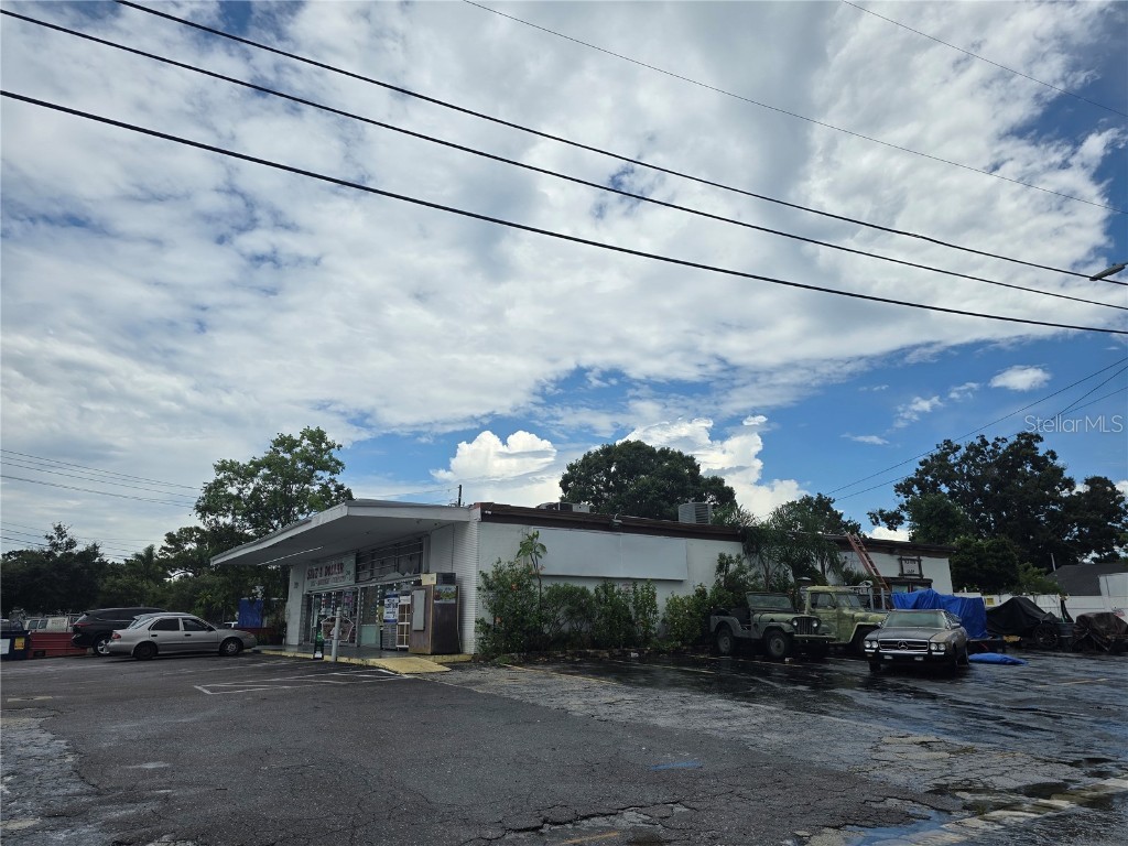 3186 62nd Avenue N Saint Petersburg FL 33702 TB8407818 image3