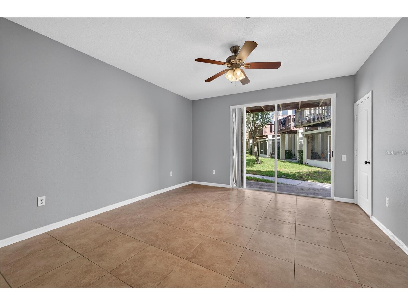 3186 Bayshore Oaks Drive Tampa FL 33611 TB8527370 image11