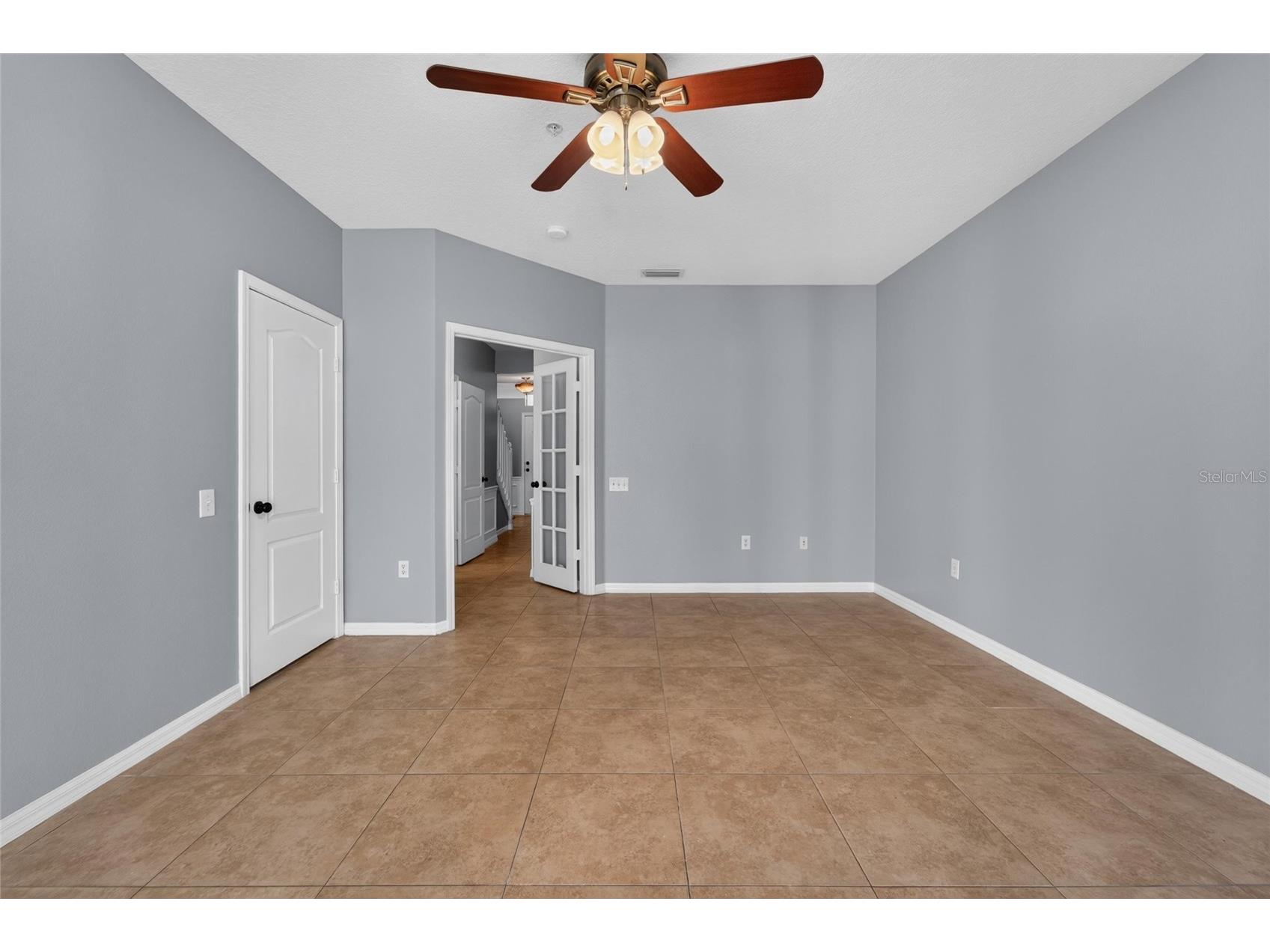 3186 Bayshore Oaks Drive Tampa FL 33611 TB8527370 image14