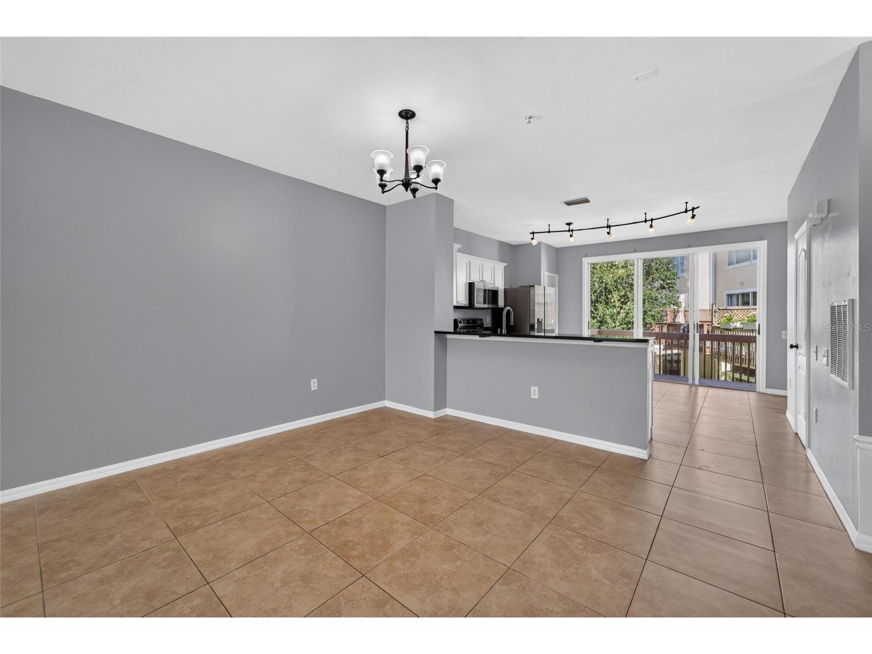 3186 Bayshore Oaks Drive Tampa FL 33611 TB8527370 image21