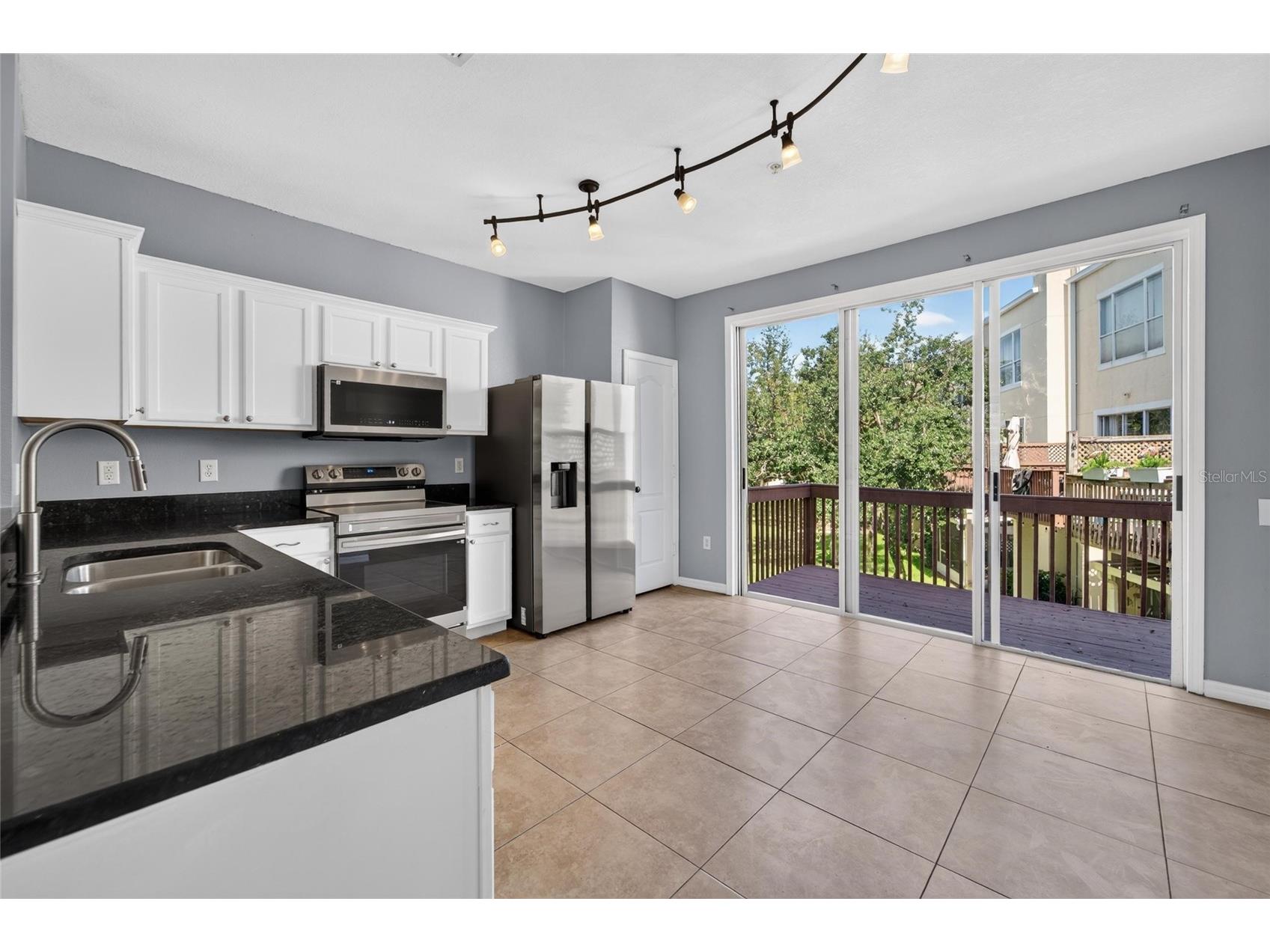 3186 Bayshore Oaks Drive Tampa FL 33611 TB8527370 image24