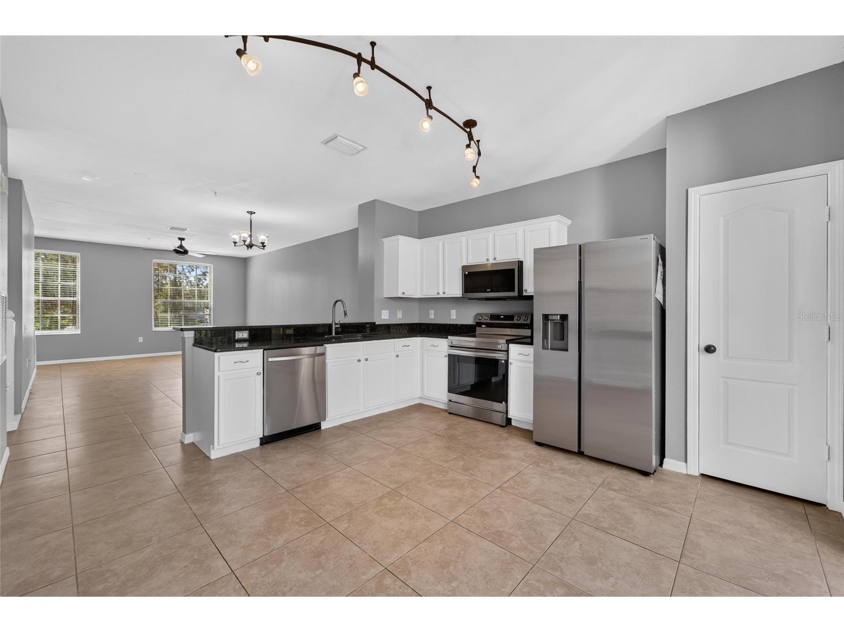 3186 Bayshore Oaks Drive Tampa FL 33611 TB8527370 image25