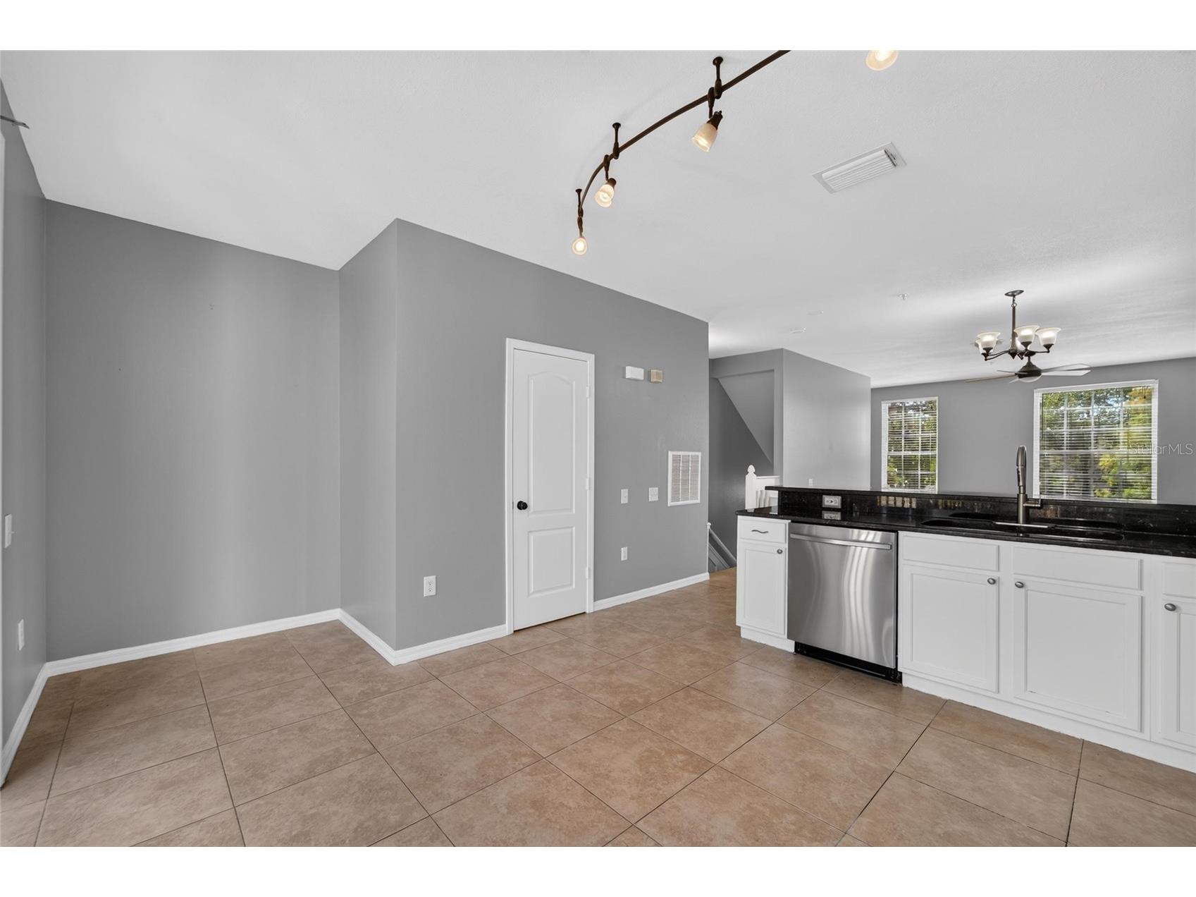 3186 Bayshore Oaks Drive Tampa FL 33611 TB8527370 image26