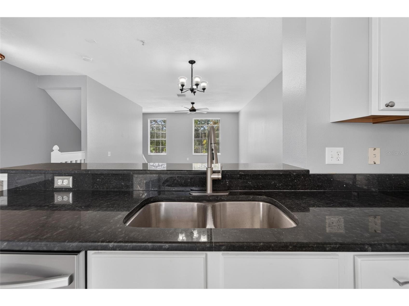 3186 Bayshore Oaks Drive Tampa FL 33611 TB8527370 image29
