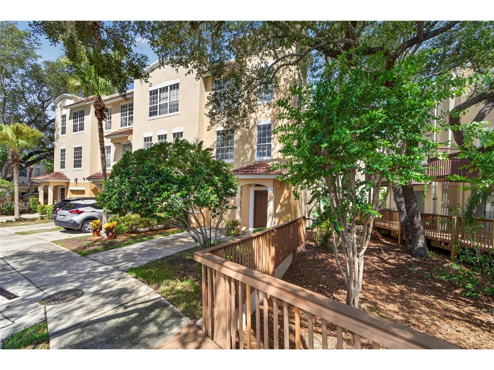 3186 Bayshore Oaks Drive Tampa FL 33611 TB8527370 image4