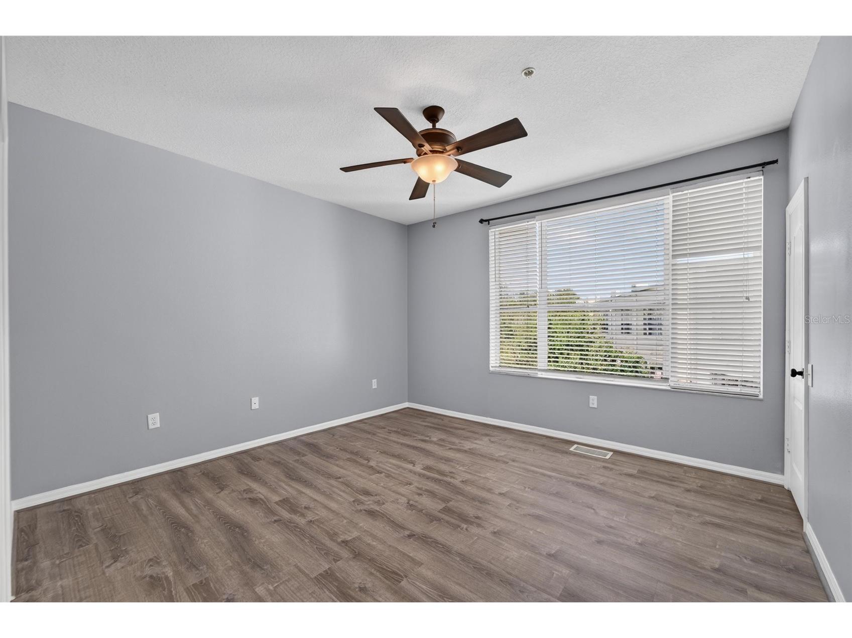3186 Bayshore Oaks Drive Tampa FL 33611 TB8527370 image42