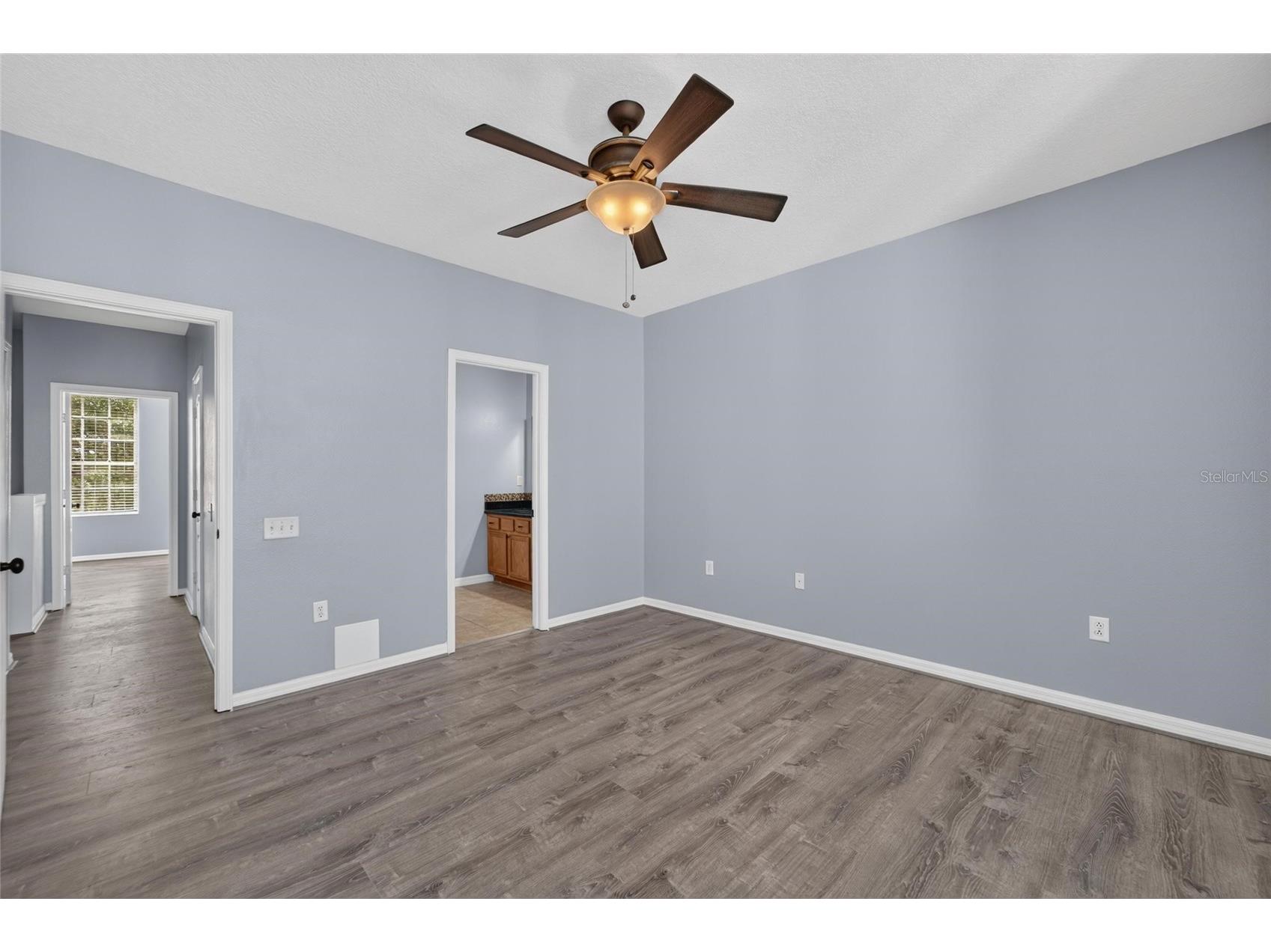 3186 Bayshore Oaks Drive Tampa FL 33611 TB8527370 image43
