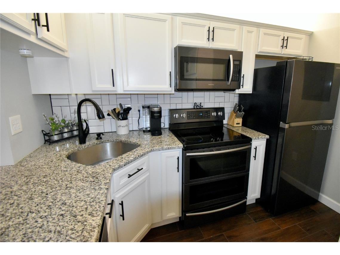 3188 Lake Pine Way S #D1 Tarpon Springs FL 34688 W7878843 image11