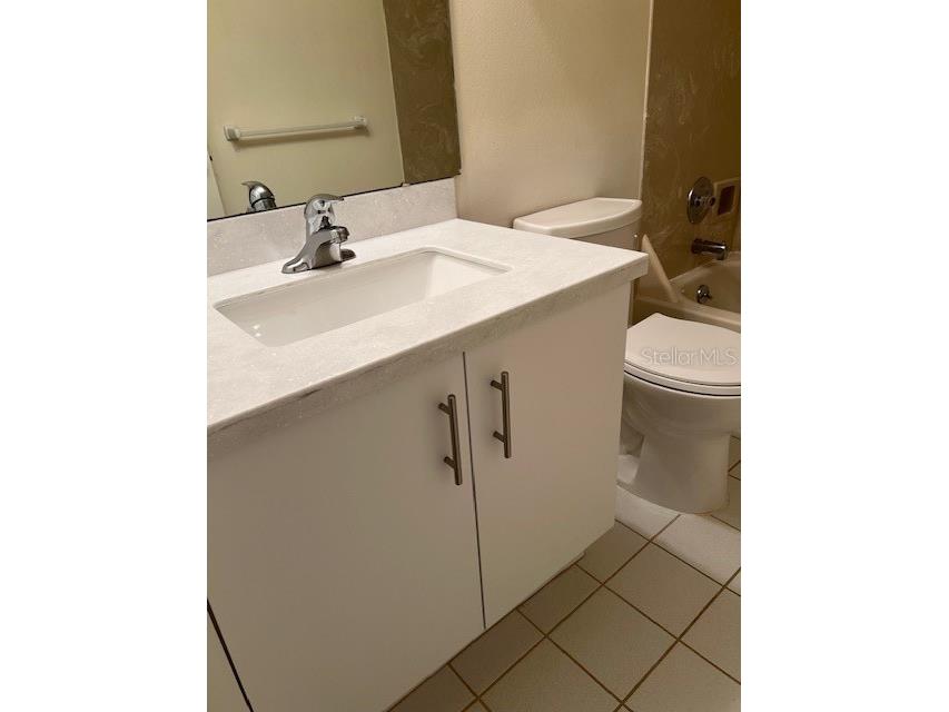 3188 Windrush Bourne #2 Sarasota FL 34235 A4660769 image11