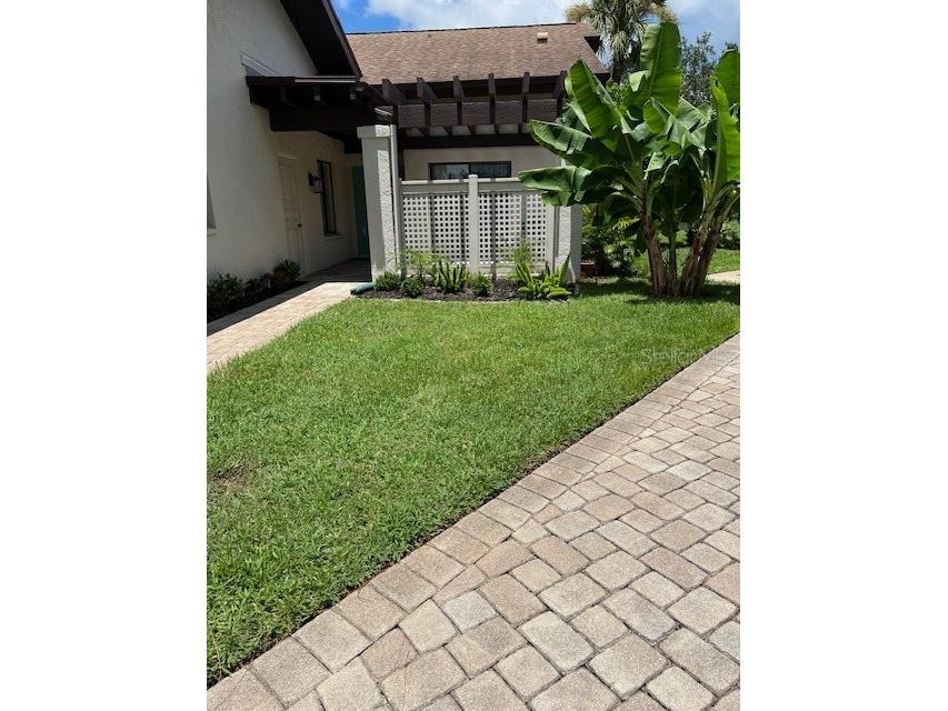 3188 Windrush Bourne #2 Sarasota FL 34235 A4660769 image2
