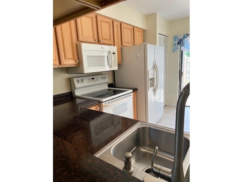 3188 Windrush Bourne #2 Sarasota FL 34235 A4660769 image4