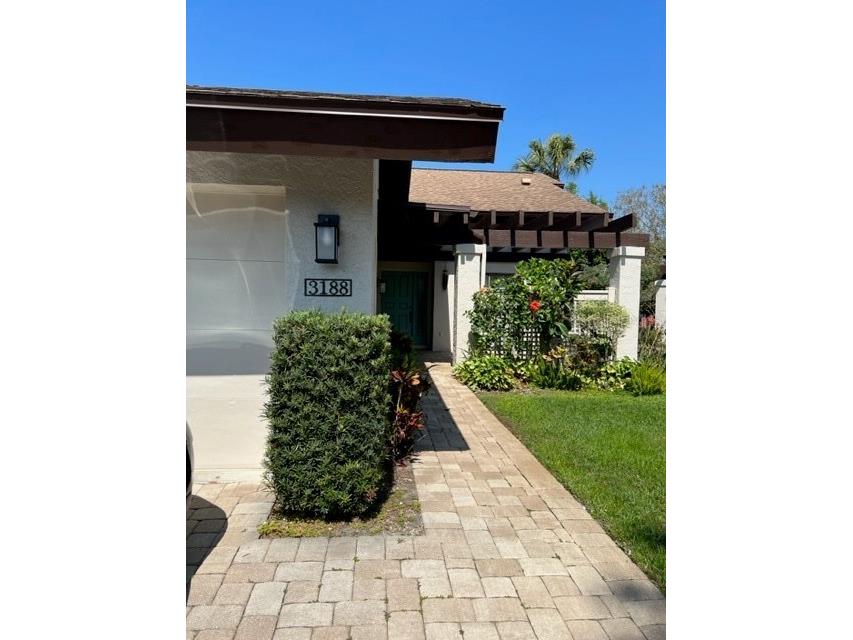 3188 Windrush Bourne Sarasota FL 34235 A4614752 image1