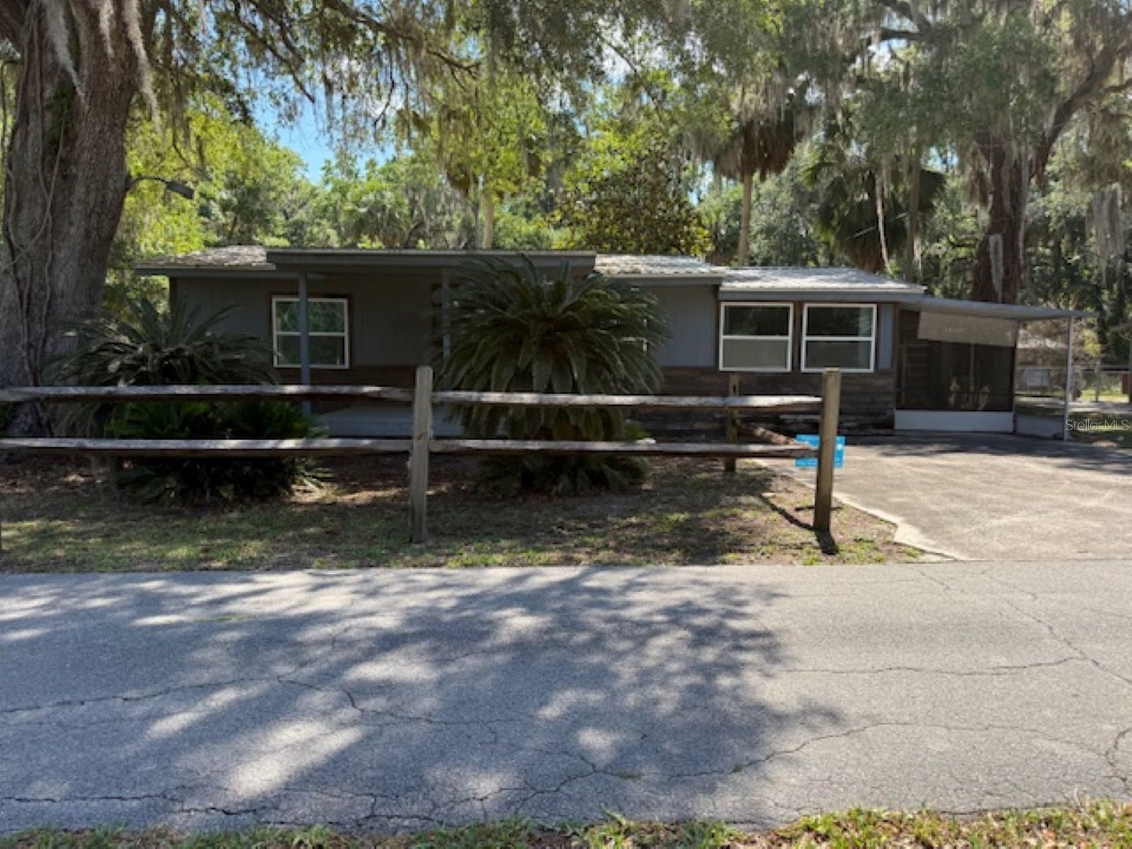 3189 Cr 419 Lake Panasoffkee FL 33538 OM723503 image1