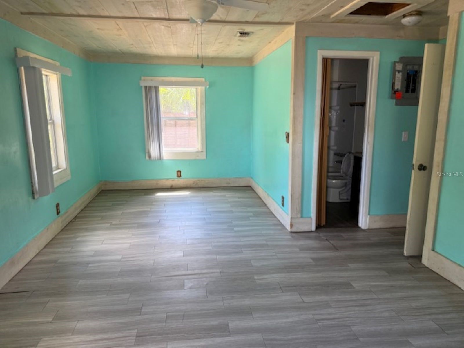 3189 Cr 419 Lake Panasoffkee FL 33538 OM723503 image6