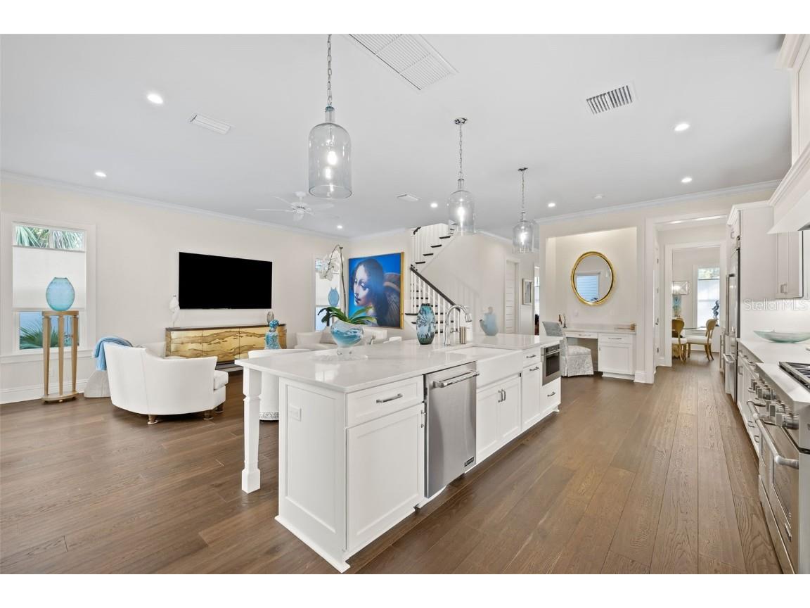 319 12th Avenue NE Saint Petersburg FL 33701 TB8442934 image14