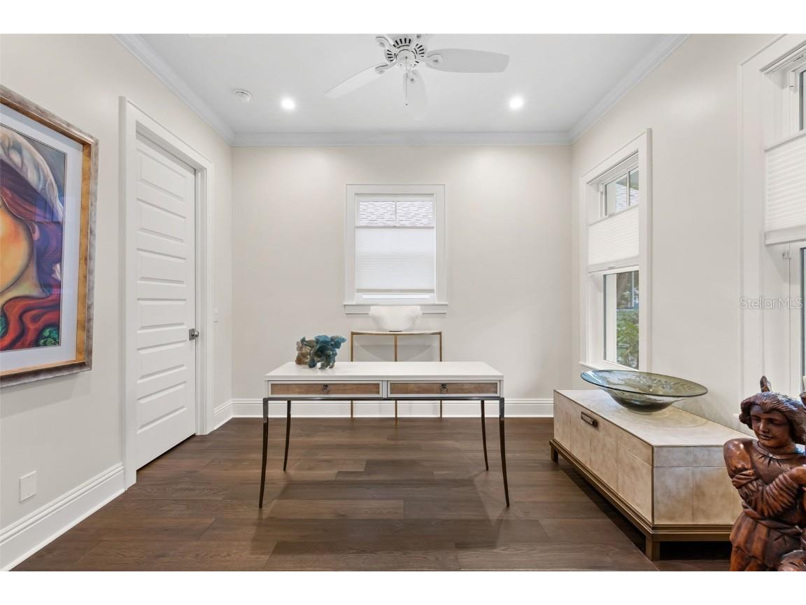 319 12th Avenue NE Saint Petersburg FL 33701 TB8442934 image25