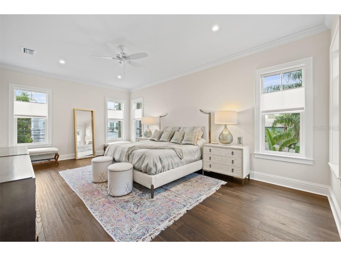 319 12th Avenue NE Saint Petersburg FL 33701 TB8442934 image29