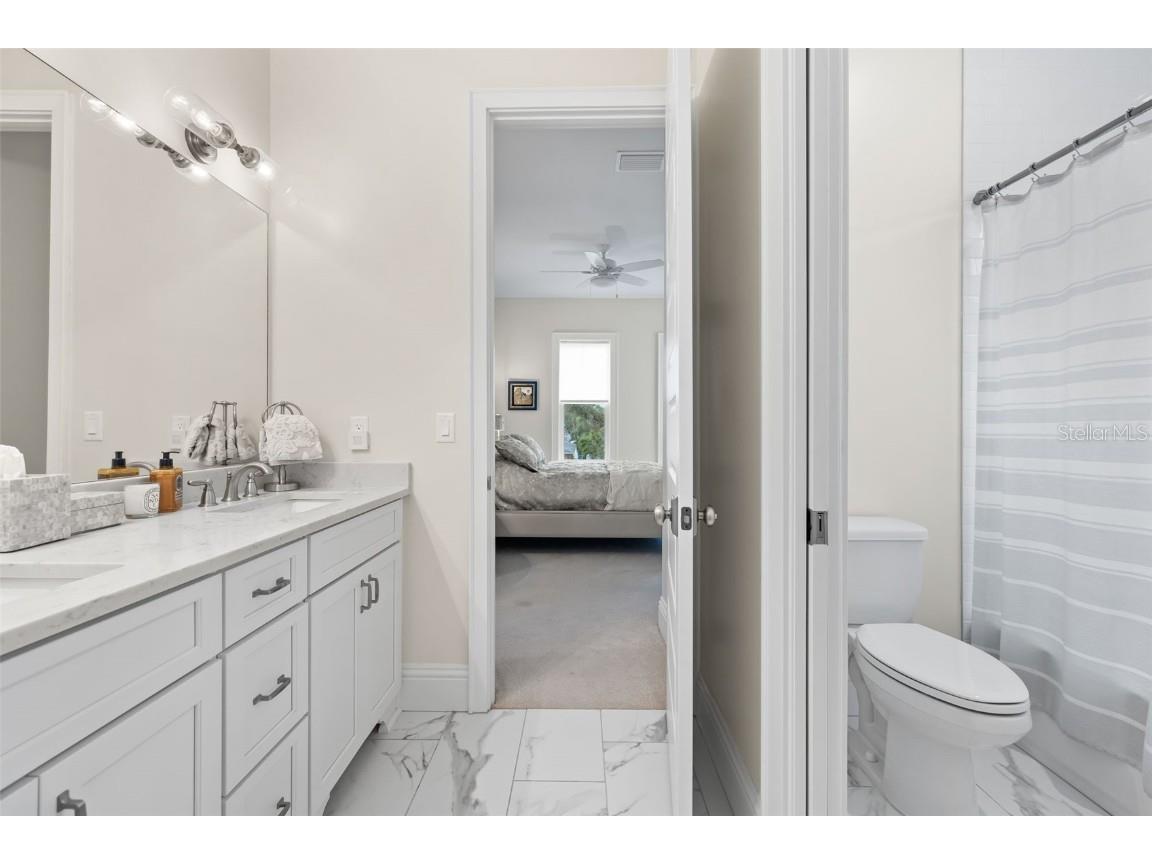 319 12th Avenue NE Saint Petersburg FL 33701 TB8442934 image47