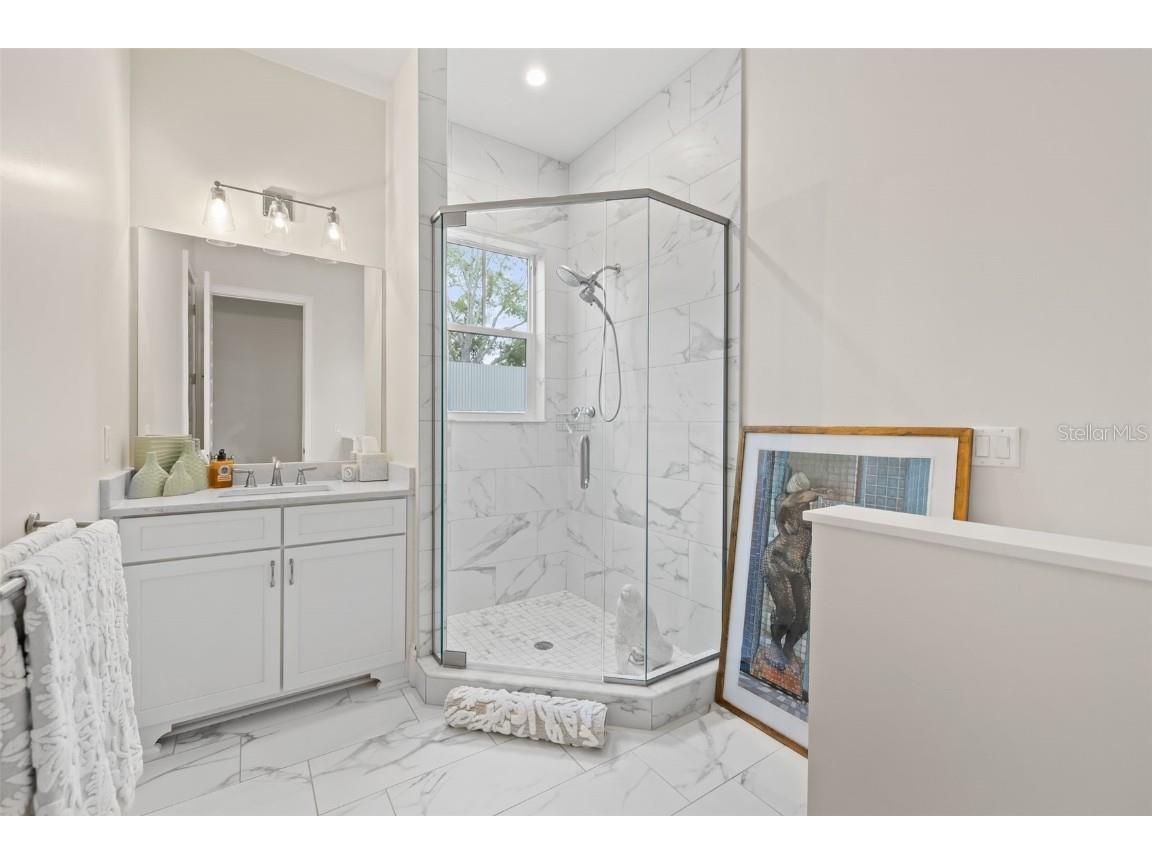 319 12th Avenue NE Saint Petersburg FL 33701 TB8442934 image53